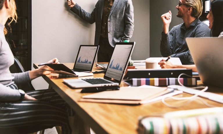 Linkedin: Marketing Digital en la red social de empresas y profesionales