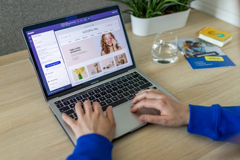 Crear tienda online en Alicante: guía 2025 para emprender en e‑commerce